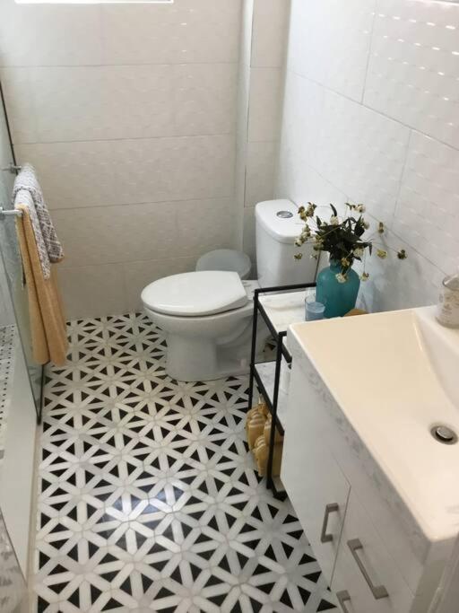 One Bedroom Apt 30 Steps From Prime Beach Generator Parking Included San Juan Buitenkant foto